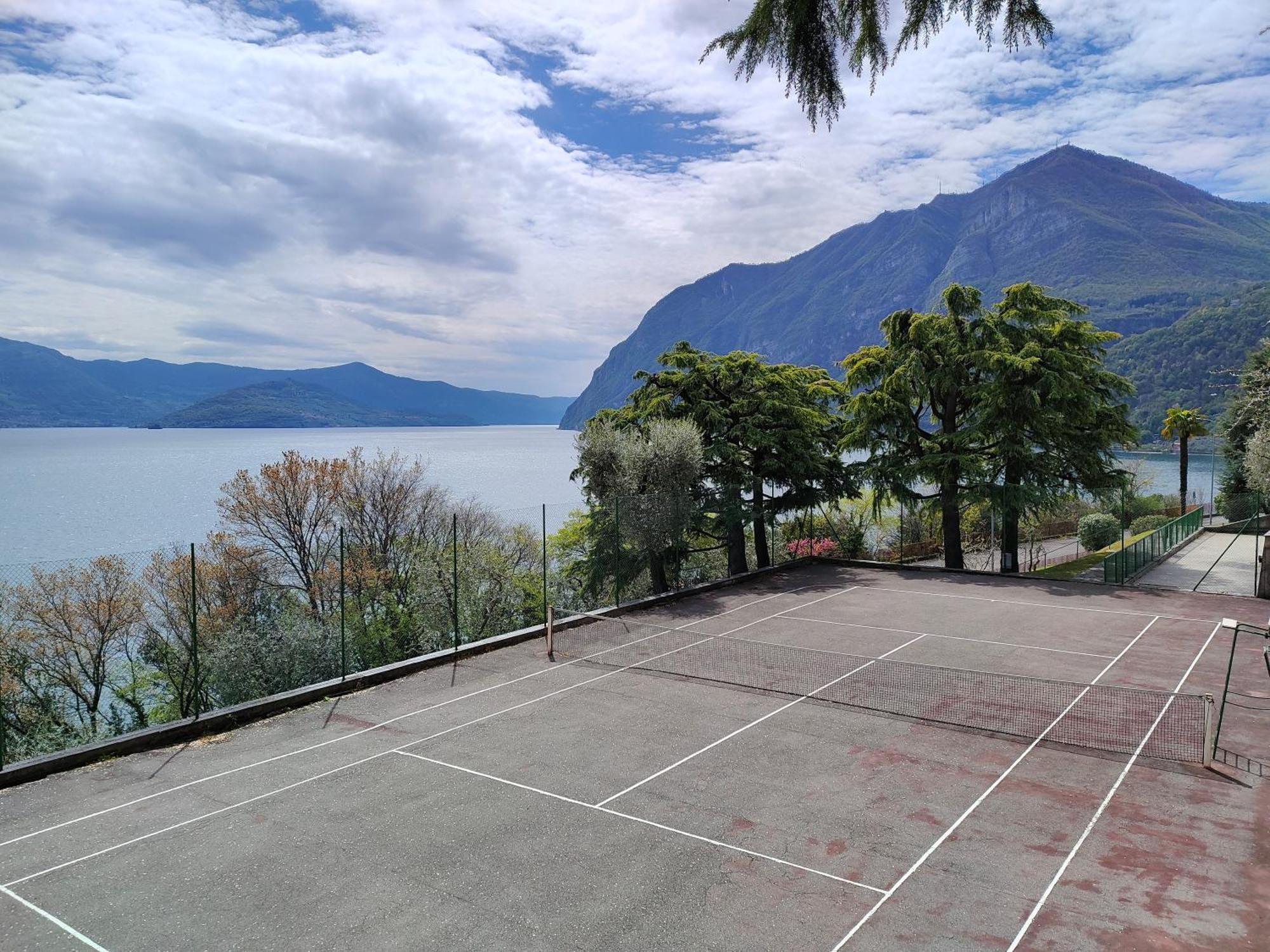 Iseolakerental- Casa Trentapassi Riva di Solto Exterior photo